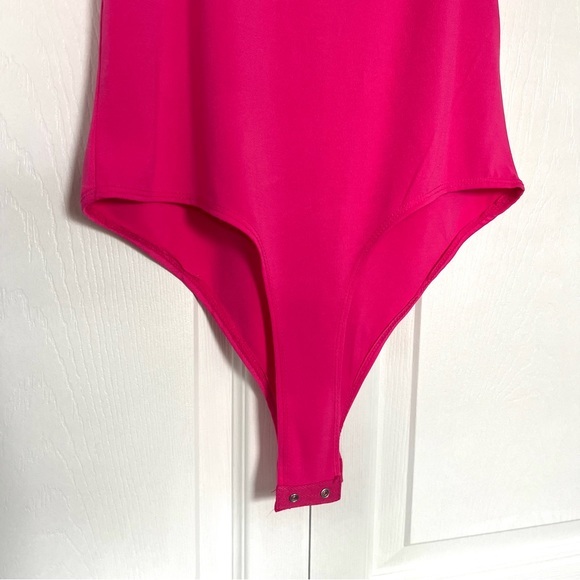 Hot Pink High Neck‎ Contour Bodysuit - Size M - Picture 5 of 5